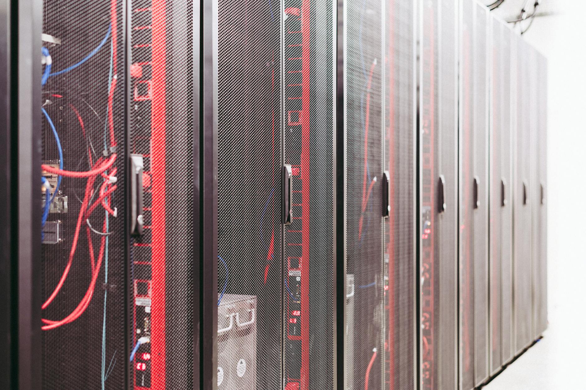 India AI data centre 700000 GPUs $23 billion Avendus report